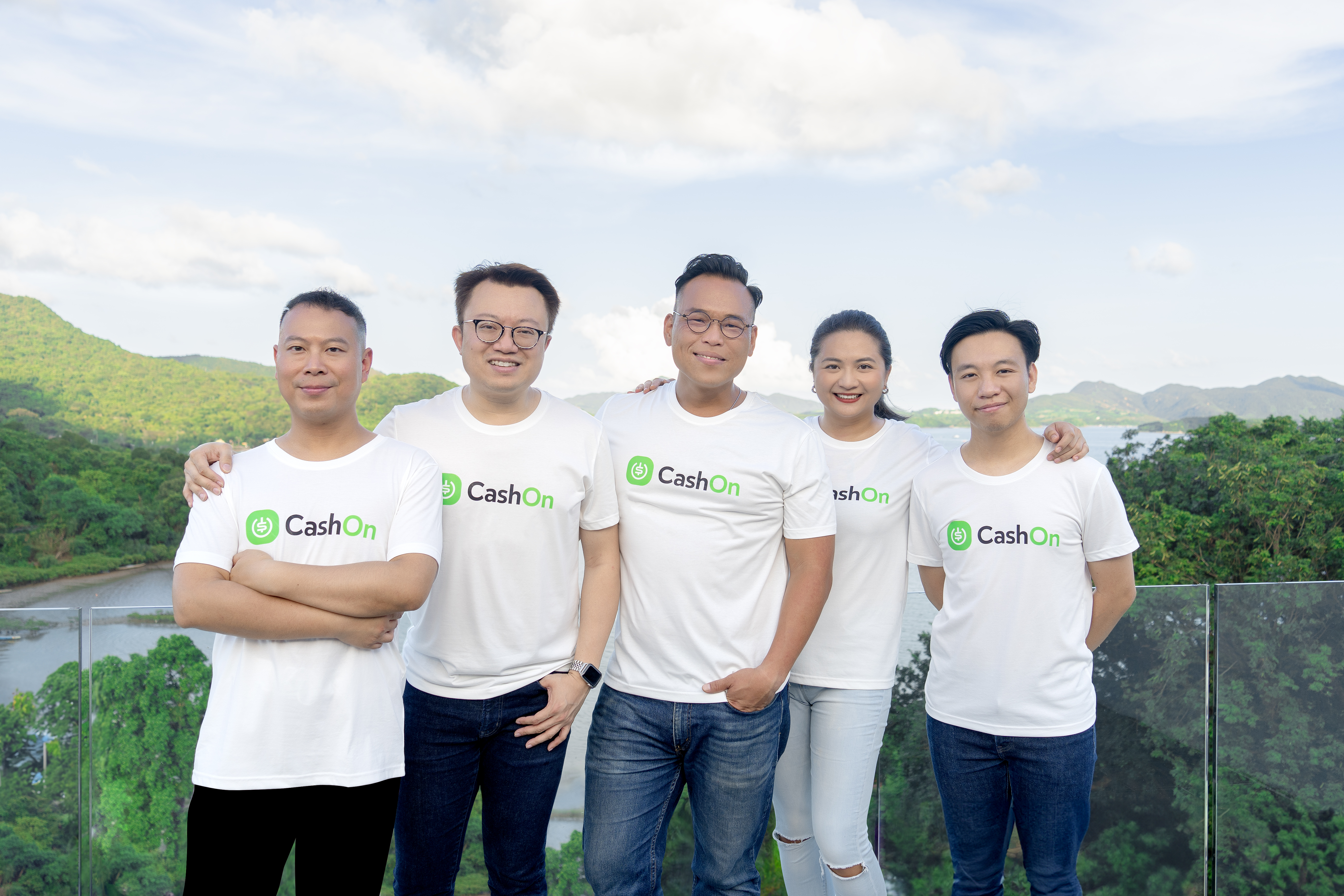 Co-founders of CashOn: (Left to right) Johnnie Wong, Dr. Ivan Ng, Marvis Wong, Nova Hung and Jacky Tang