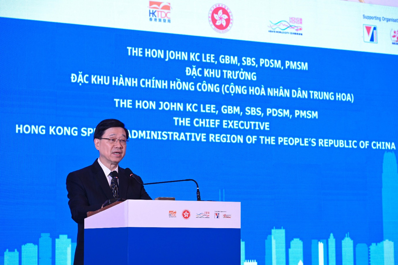 Mr Lee speaks at a business luncheon in Vietnam co-organised by the Hong Kong Economic and Trade Office in Singapore and the Hong Kong Trade Development Council.