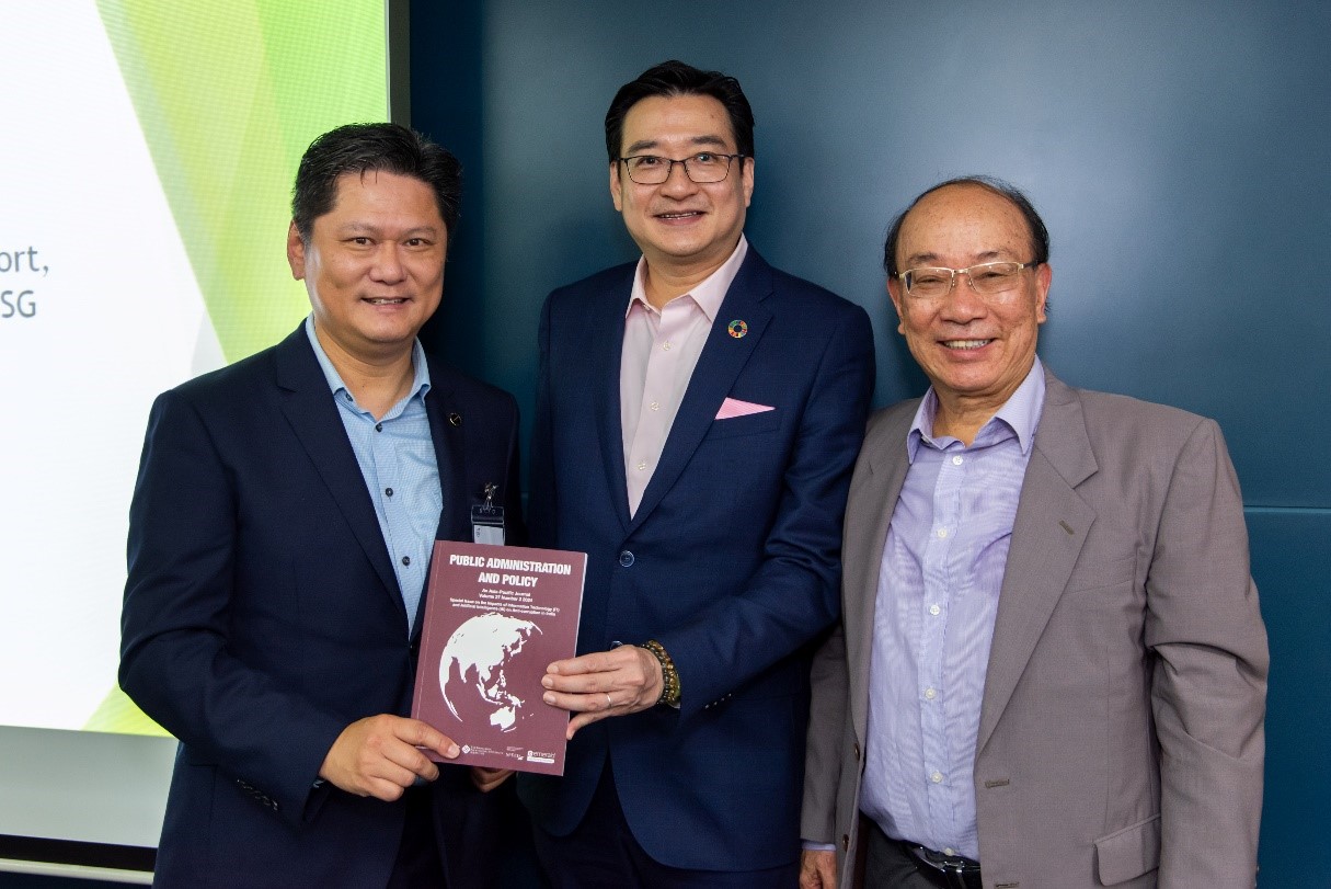 Dr. Angus Yip (first author), Dr. William Yu (second author) and Professor Peter Fong (Editor-in-Chief of Public Administration and Policy)