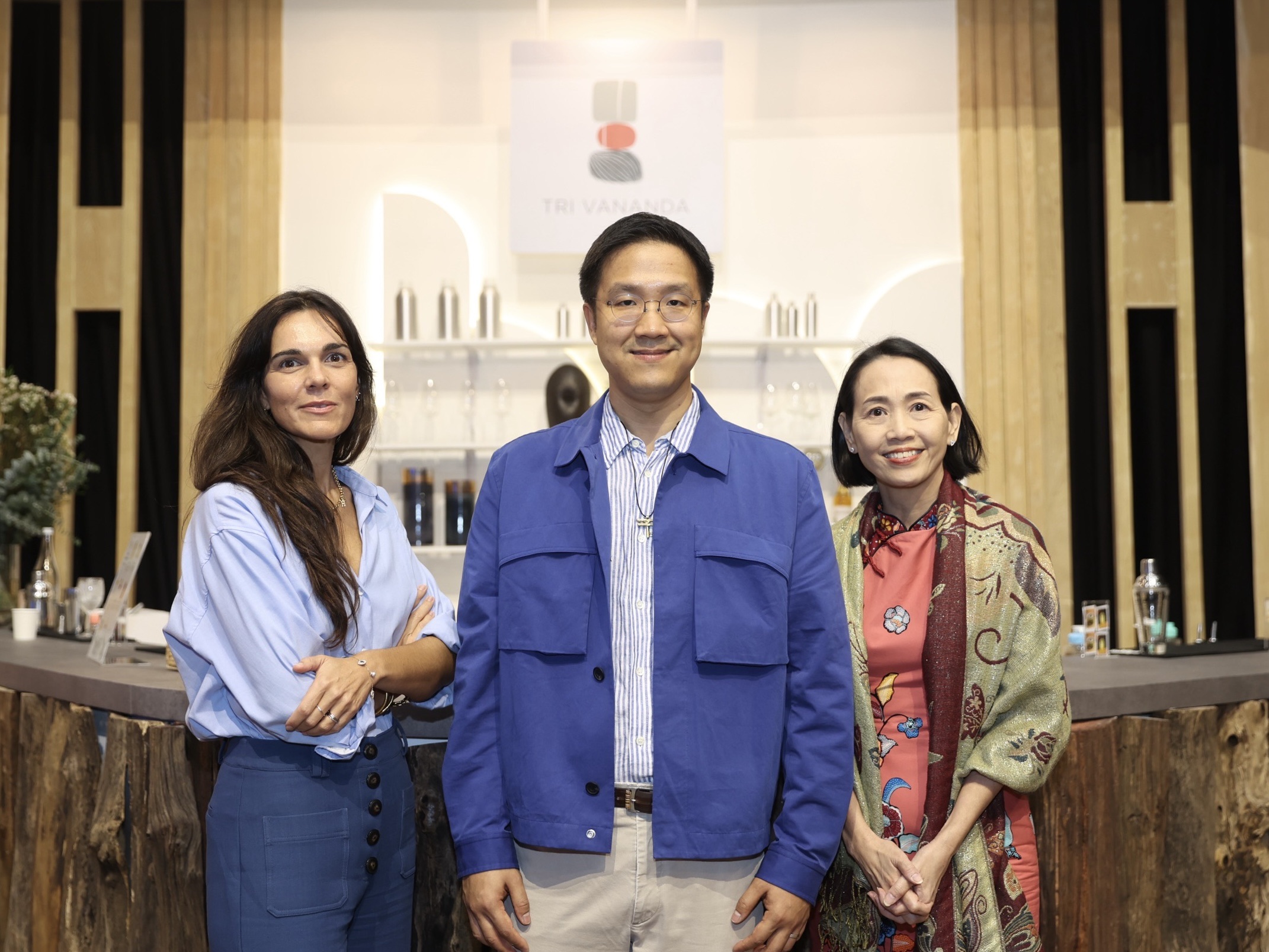 Tri Vananda recently hosted a mini-talk session under the theme of The Future of Living Well: Regeneration and Longevity with Tri Vananda. The session took place in Bangkok at the Dragonfly Summit 2025 at Paragon Hall, Siam Paragon. From left to right: Carole Martin Rogès, Chief Marketing Officer, Clinique La Prairie; Kittisak Pattamasaevi, Chief Executive Officer, Montara Hospitality Group; Panjama Laemsuwan, Chief Experience Officer, Montara Hospitality Group.