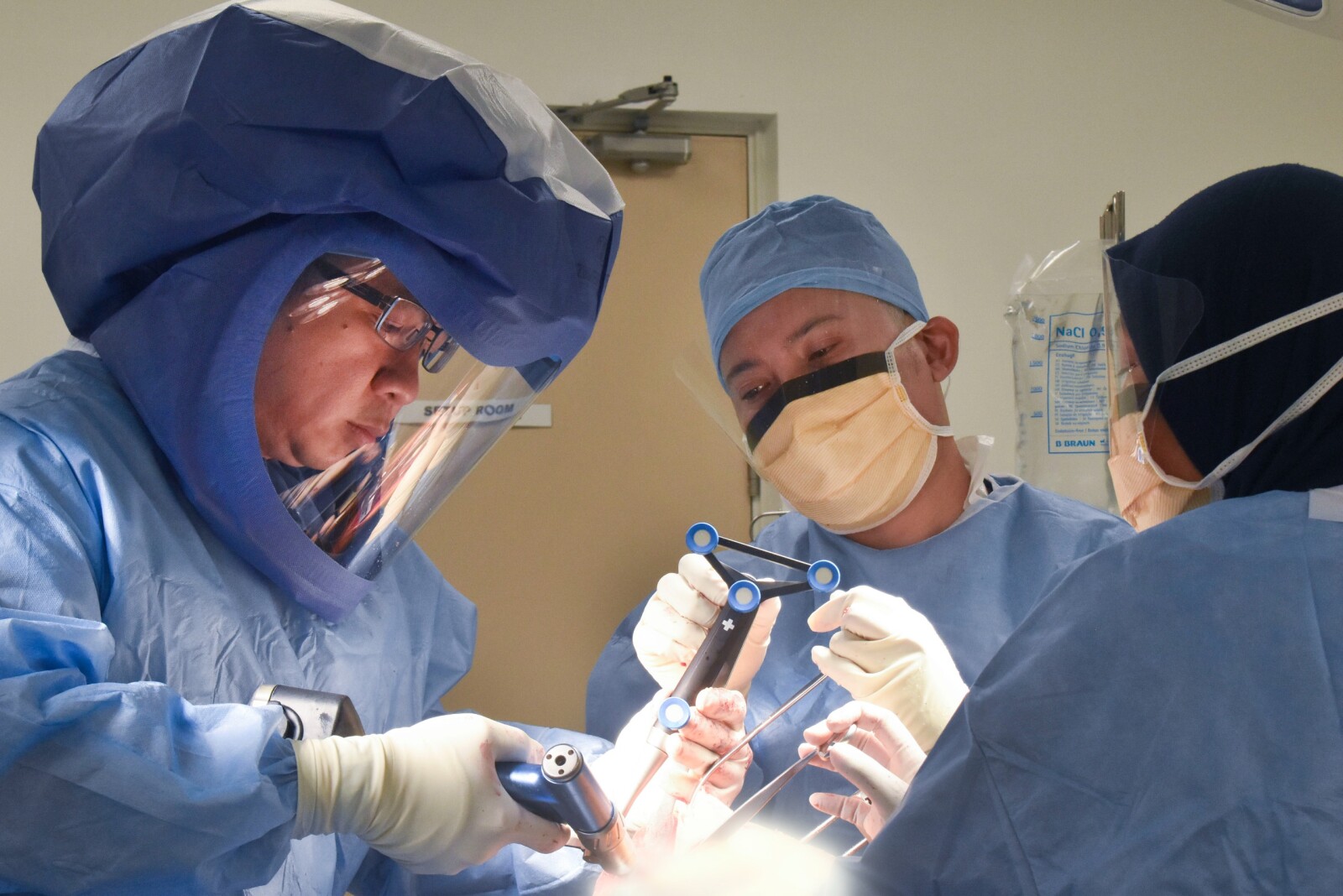 Robotic-assisted technology allows for less disruption to surrounding tissue, which supports a more comfortable path to recovery.